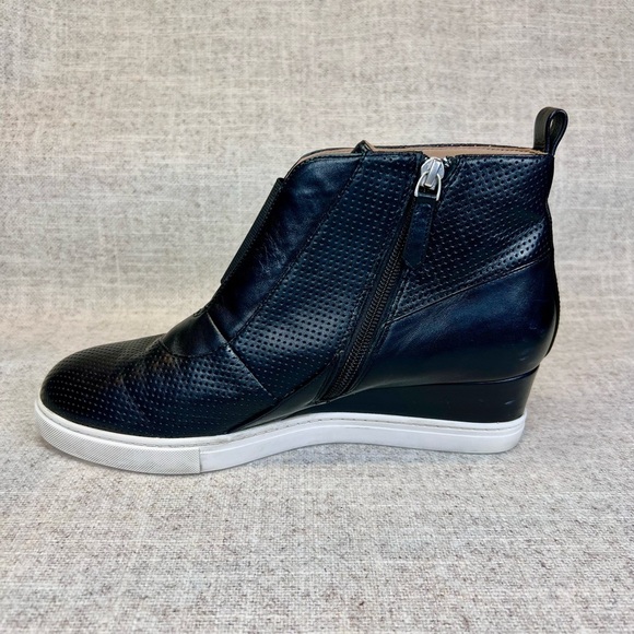 Linea Paola Anna platform wedge ankle sneakers shoes size 9.5 black leather - Picture 2 of 12